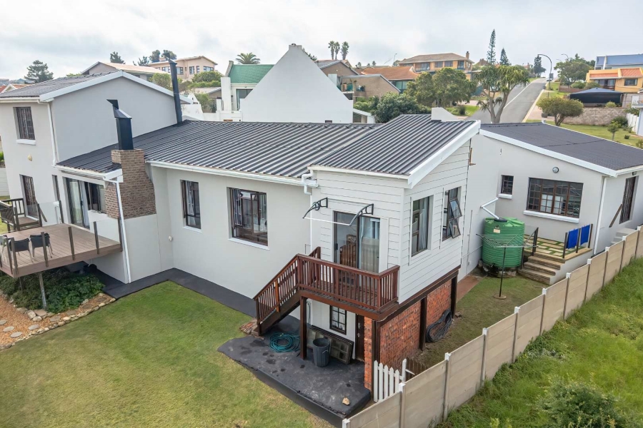 5 Bedroom Property for Sale in Dana Bay Western Cape